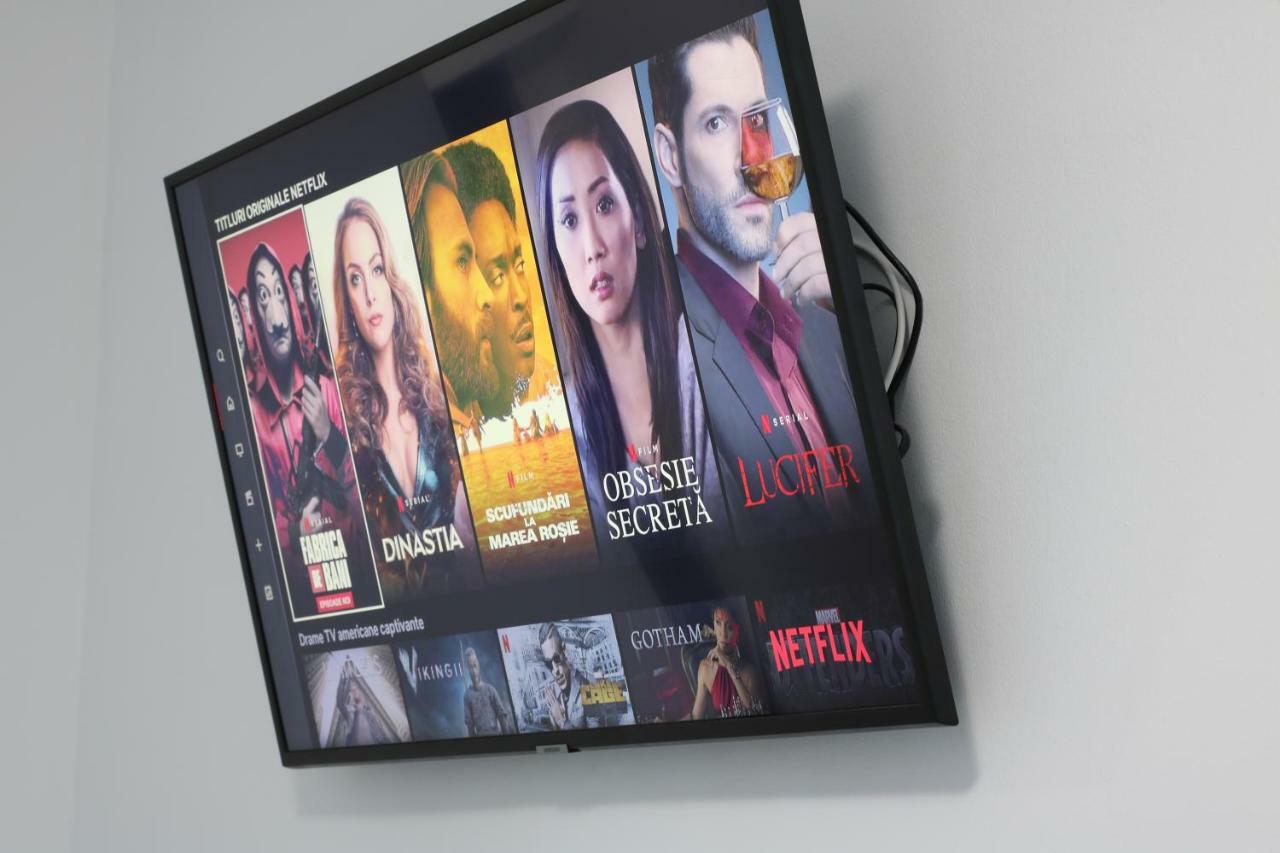 Luxury Olimpia Studio In Bucharest, With Netflix App ภายนอก รูปภาพ